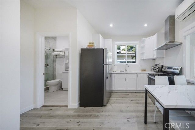 12809 Woodley Avenue, Granada Hills (los Angeles), CA 91344