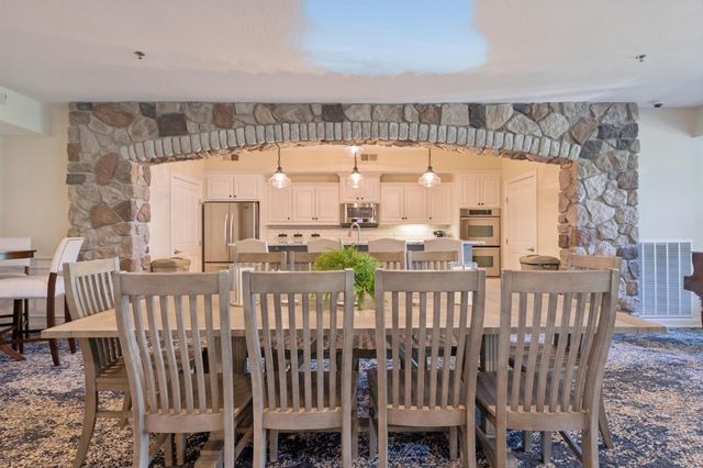 2670 Kelley Parkway 112, Long Lake, MN 55356