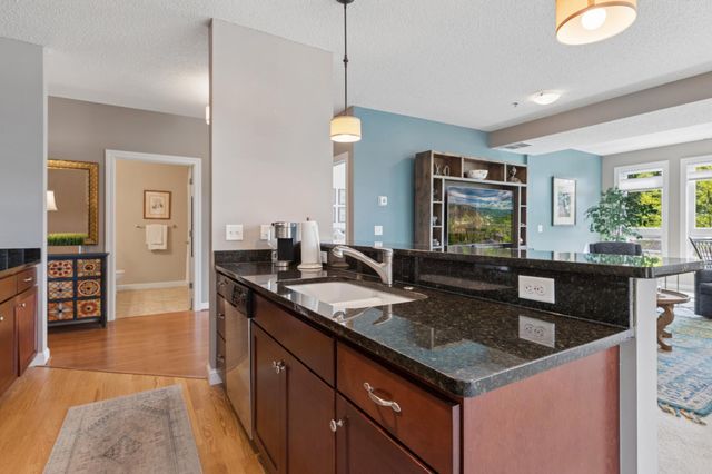 2670 Kelley Parkway 112, Long Lake, MN 55356
