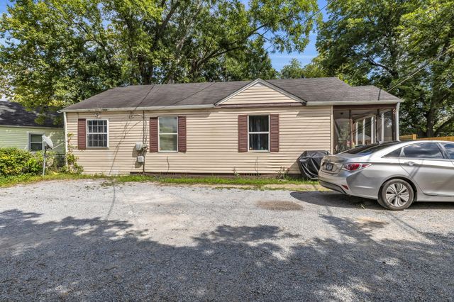 804 N Moore Road, Chattanooga, TN 37411