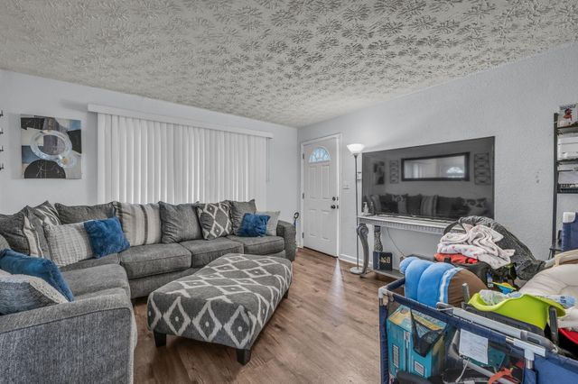 804 N Moore Road, Chattanooga, TN 37411