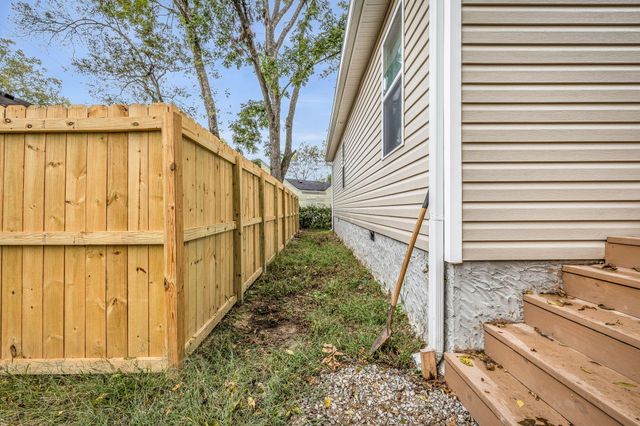 804 N Moore Road, Chattanooga, TN 37411