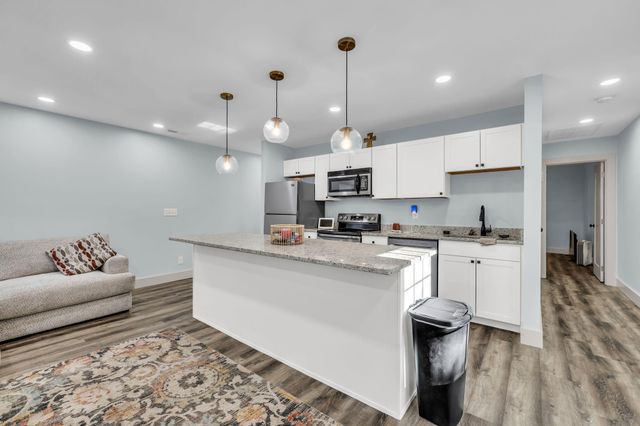 804 N Moore Road, Chattanooga, TN 37411