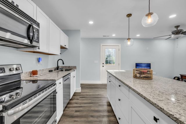 804 N Moore Road, Chattanooga, TN 37411