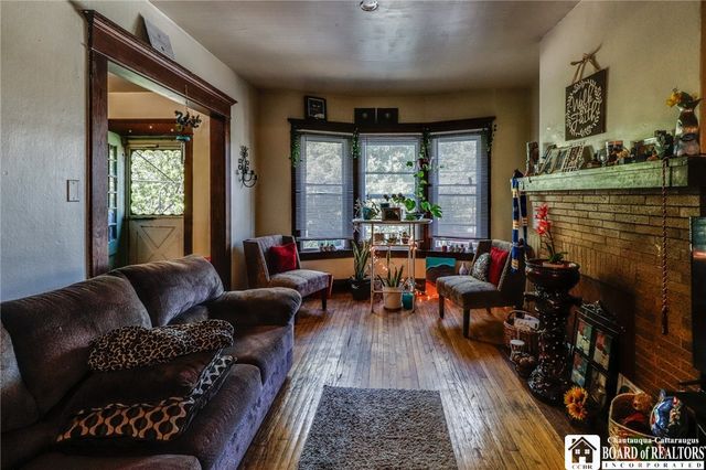 39 Hughes Avenue, Buffalo, NY 14208
