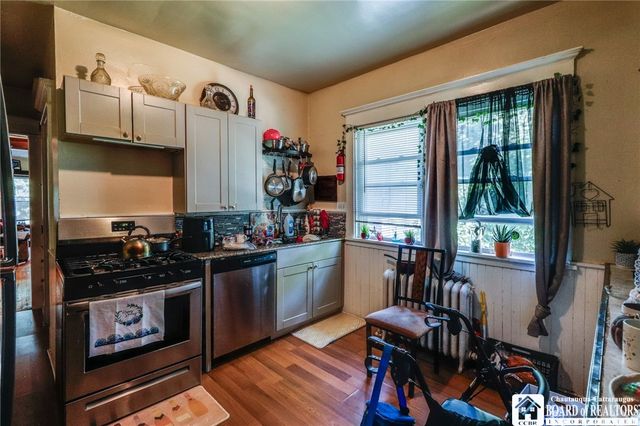 39 Hughes Avenue, Buffalo, NY 14208