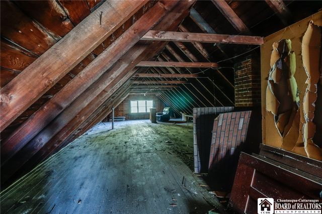 39 Hughes Avenue, Buffalo, NY 14208