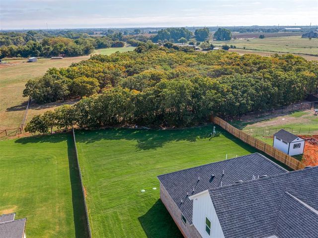664 Venetian Avenue, Piedmont, OK 73078