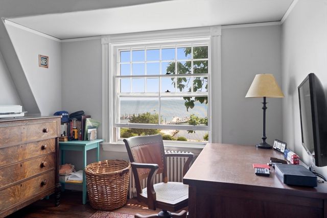 33 Goethals Way, Tisbury, MA 02568