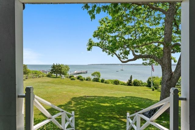 33 Goethals Way, Tisbury, MA 02568