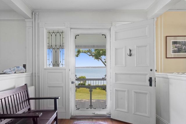 33 Goethals Way, Tisbury, MA 02568