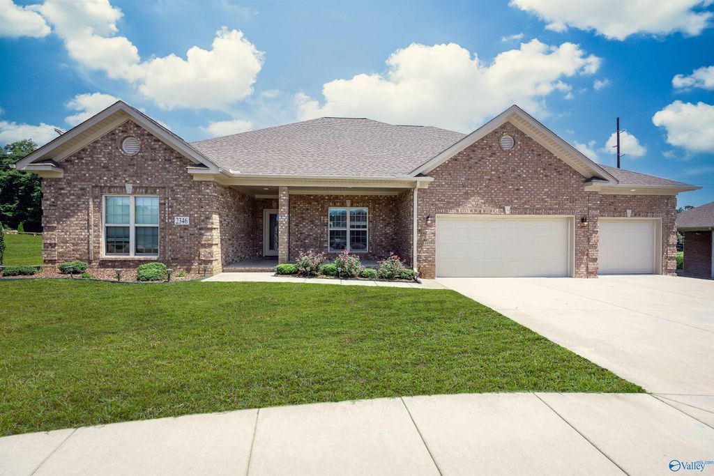 2346 Tintagel Drive, Decatur, AL 35603