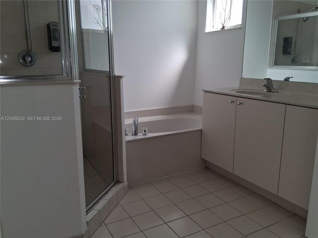 1044 NE 30th Avenue, Homestead, FL 33033