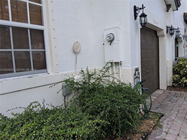 1044 NE 30th Avenue, Homestead, FL 33033
