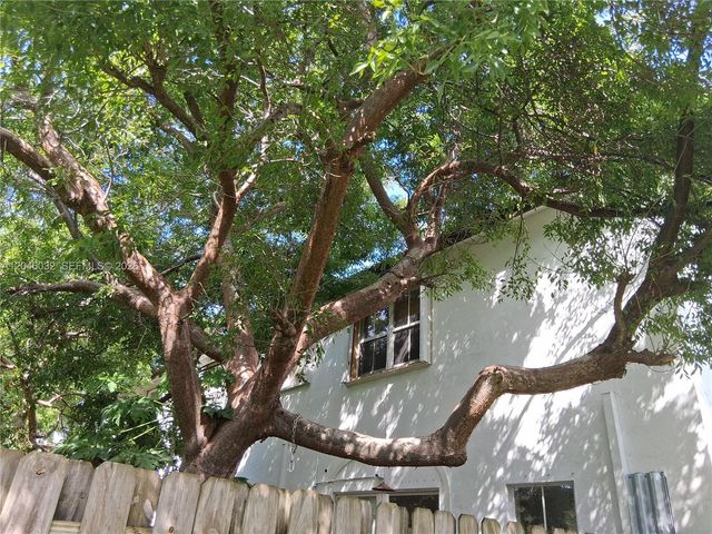 1044 NE 30th Avenue, Homestead, FL 33033