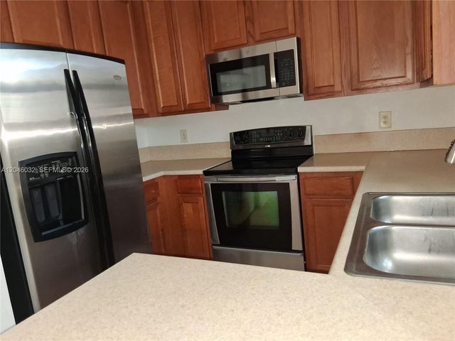 1044 NE 30th Avenue, Homestead, FL 33033