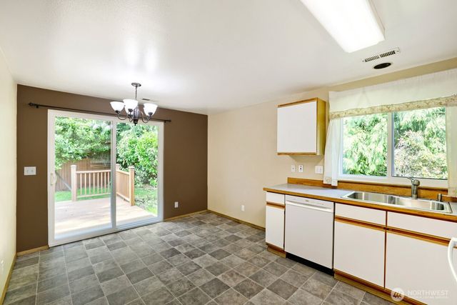 6018 4th Drive W, Everett, WA 98203