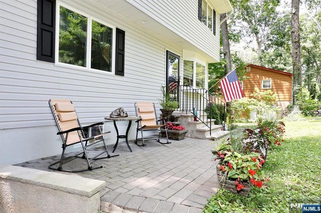 20 Linnea Place, Ringwood, NJ 07456