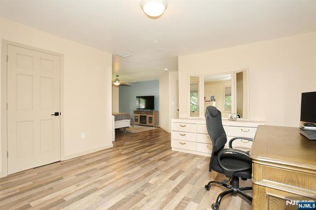20 Linnea Place, Ringwood, NJ 07456