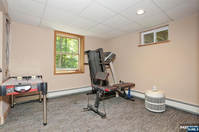 20 Linnea Place, Ringwood, NJ 07456