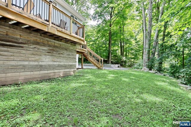 20 Linnea Place, Ringwood, NJ 07456
