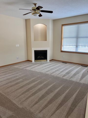 2888 Eagle Valley Drive, Woodbury, MN 55129