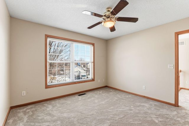 2888 Eagle Valley Drive, Woodbury, MN 55129