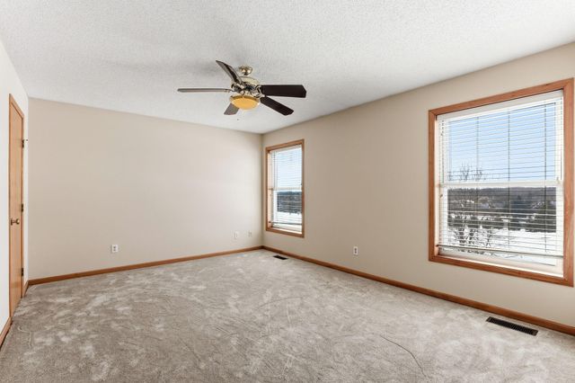 2888 Eagle Valley Drive, Woodbury, MN 55129