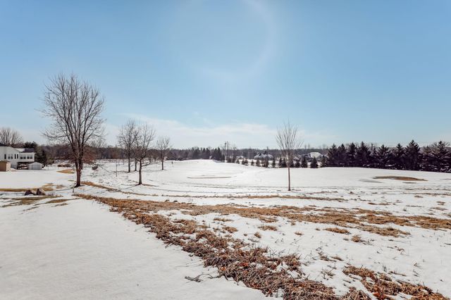 2888 Eagle Valley Drive, Woodbury, MN 55129