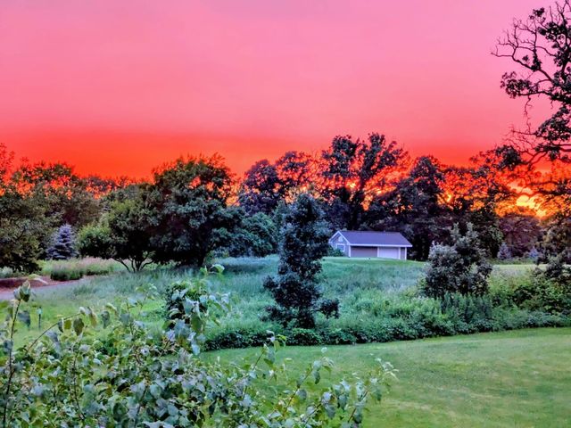 2888 Eagle Valley Drive, Woodbury, MN 55129