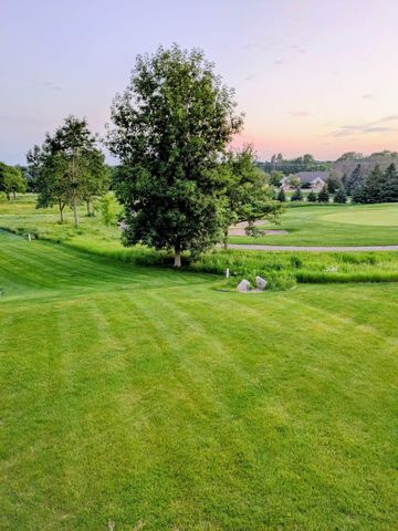 2888 Eagle Valley Drive, Woodbury, MN 55129