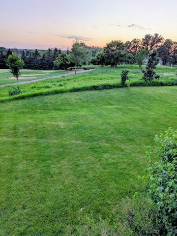 2888 Eagle Valley Drive, Woodbury, MN 55129