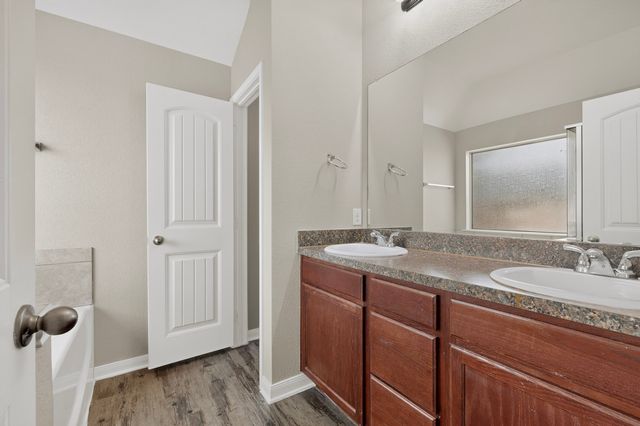 2939 Saint Bernard Drive, Dallas, TX 75233