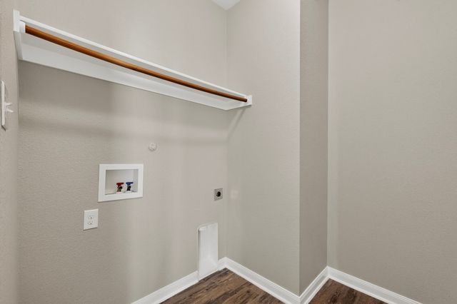 2939 Saint Bernard Drive, Dallas, TX 75233