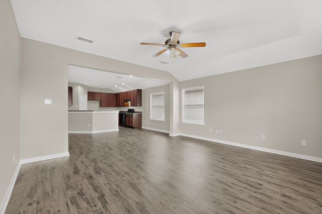 2939 Saint Bernard Drive, Dallas, TX 75233