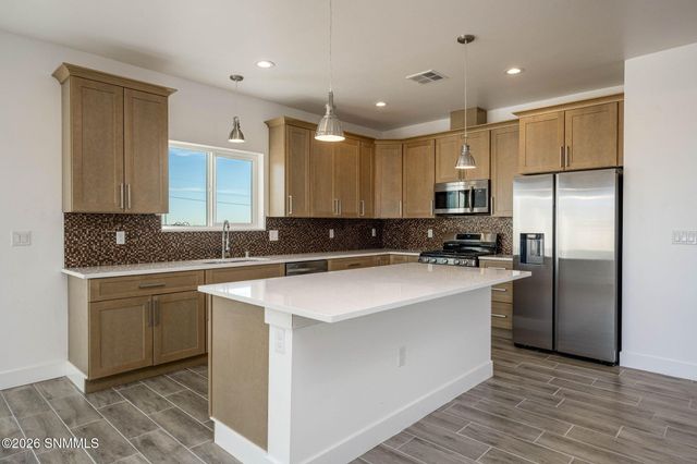 6526 Swan Street, Las Cruces, NM 88012