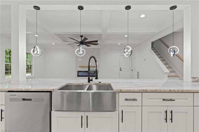 1827 Broadstreet RD, Hampton, VA 23666