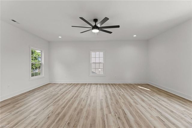 1827 Broadstreet RD, Hampton, VA 23666