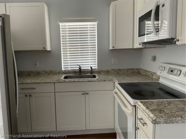 100 Gwen Hill Street, Avon Park, FL 33825