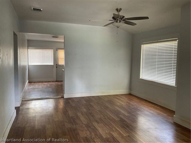 100 Gwen Hill Street, Avon Park, FL 33825