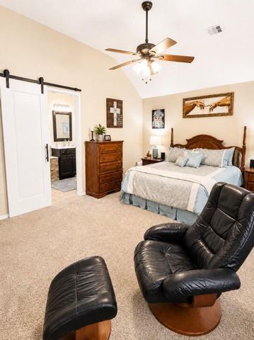 8213 Woodbend Drive, Oklahoma City, OK 73135
