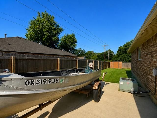 8213 Woodbend Drive, Oklahoma City, OK 73135