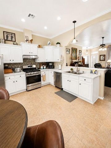 8213 Woodbend Drive, Oklahoma City, OK 73135