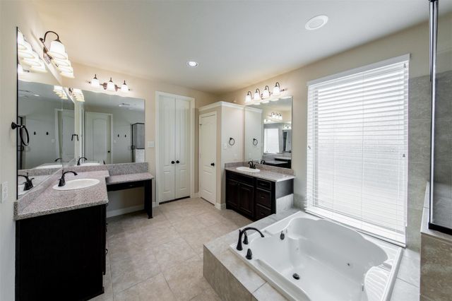 4902 Cancun Hills Court, Fulshear, TX 77441