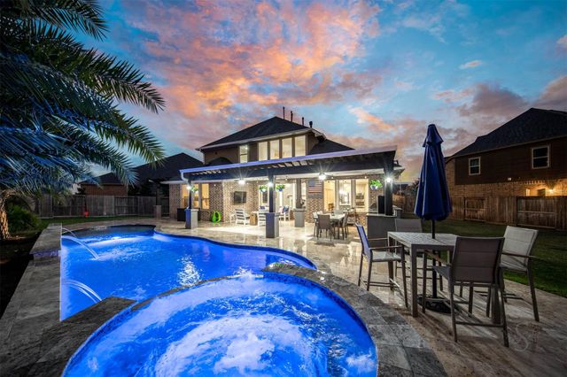 4902 Cancun Hills Court, Fulshear, TX 77441