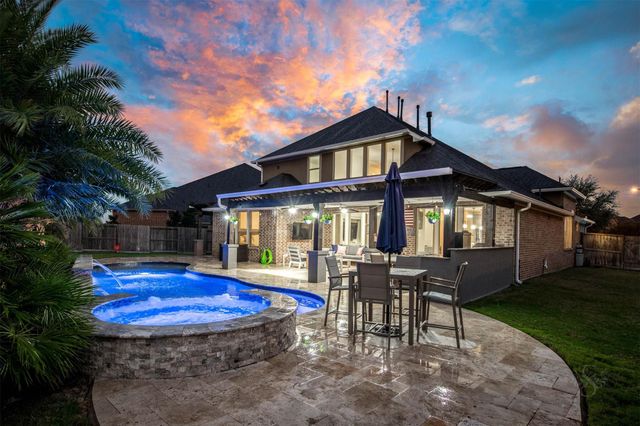 4902 Cancun Hills Court, Fulshear, TX 77441