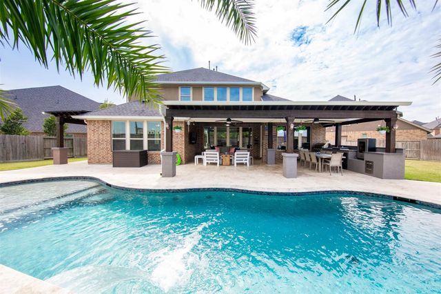 4902 Cancun Hills Court, Fulshear, TX 77441