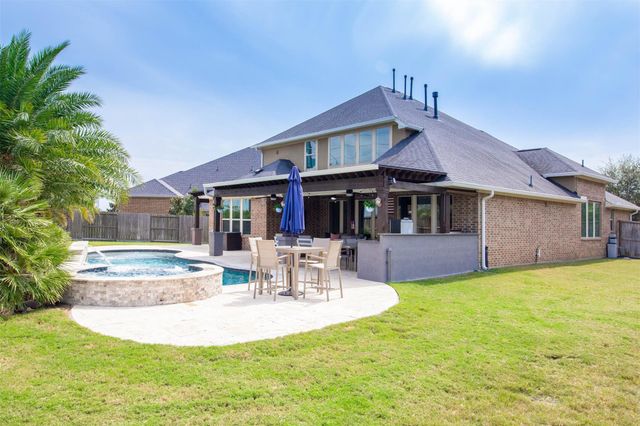 4902 Cancun Hills Court, Fulshear, TX 77441