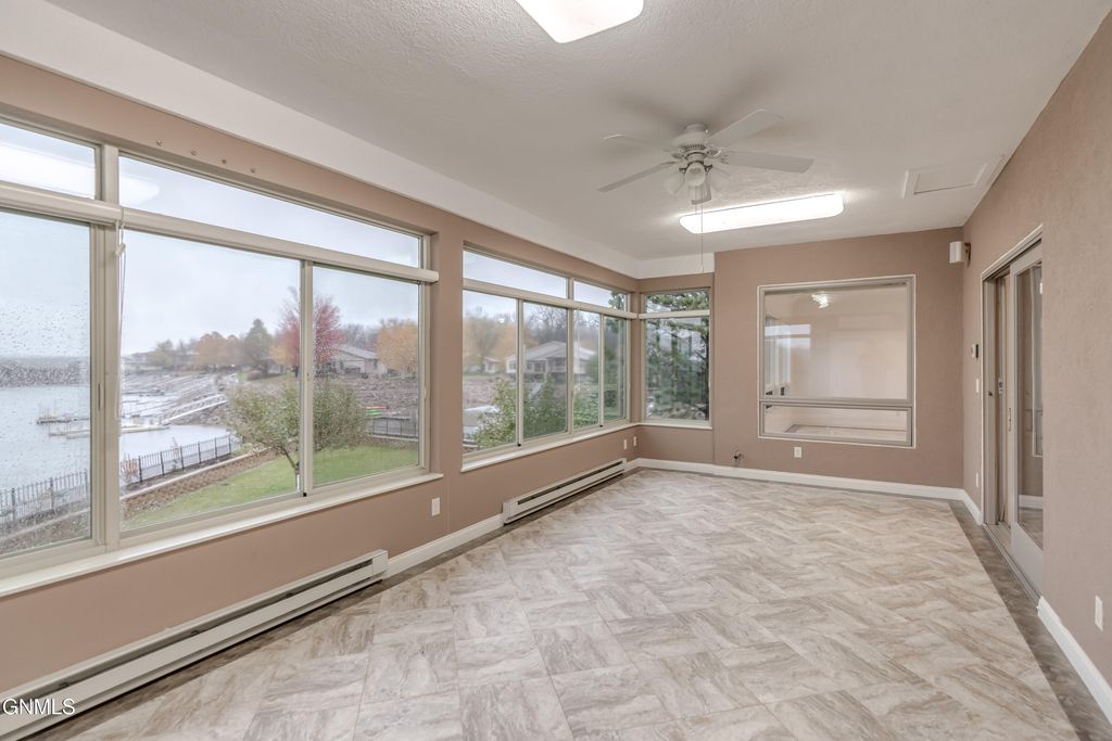 1530 Clipper Place, Bismarck, ND 58504 photo 35