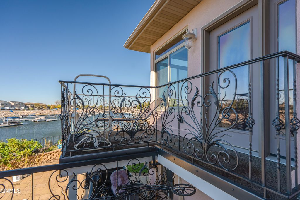 1530 Clipper Place, Bismarck, ND 58504 photo 6